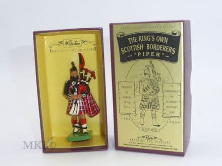 WB5861 - Special Collectors Edition, The King's Own Scottish Borderers, Piper