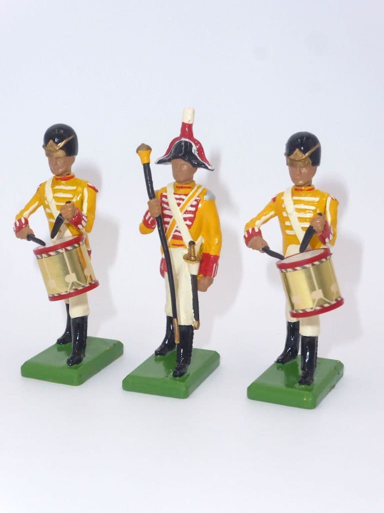 William Britain 3 Figures of the Kings Own Border Regiment
