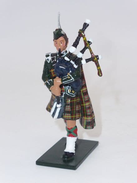 William Britain 48005 Piper Single Figure