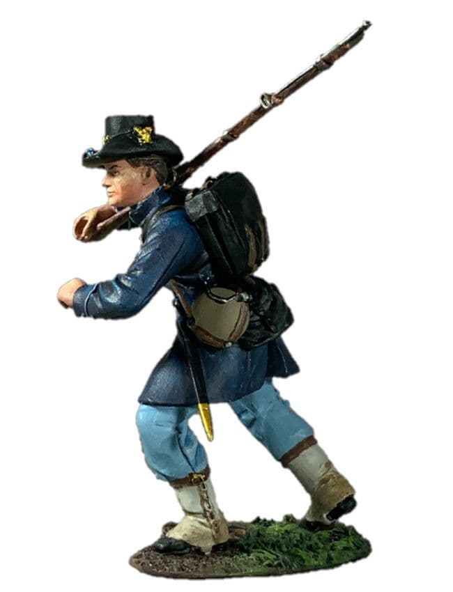 WB31414 - Union Iron Brigade Advancing at Right Shoulder in Gaiters, No.2