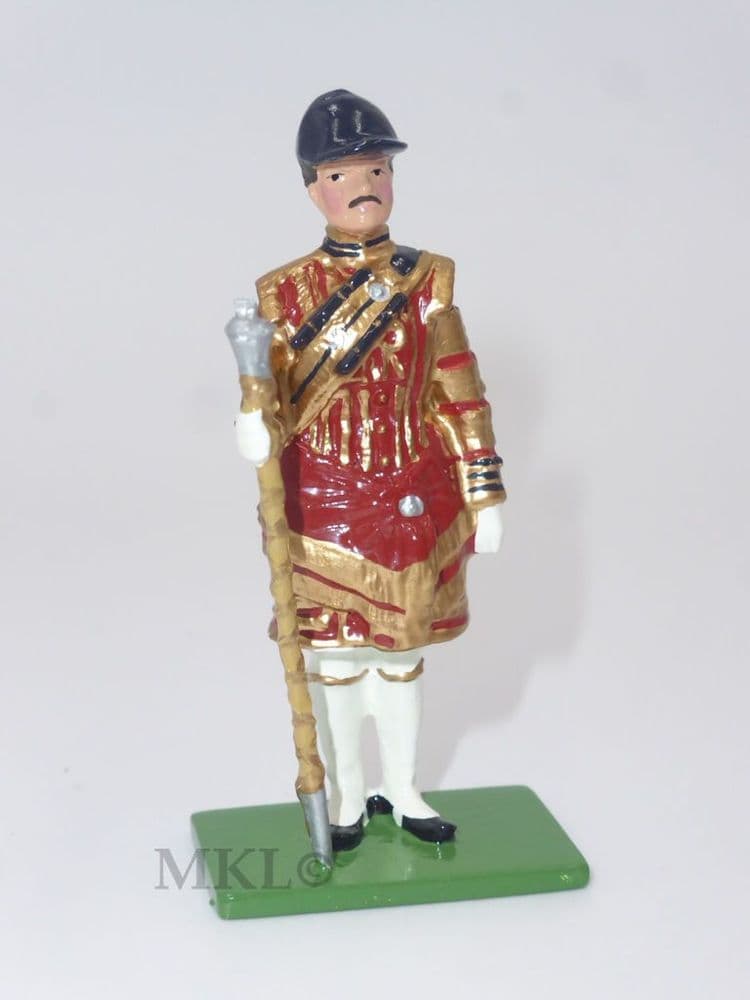 WB40318 - Drum Major in State Dress