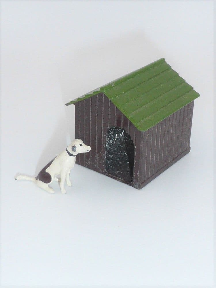 WBritain Dog WB572 with Kennel WB560