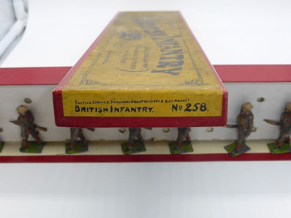 WBritain - set No.258 British Infantry in Active Service Equipment incl Gas Masks