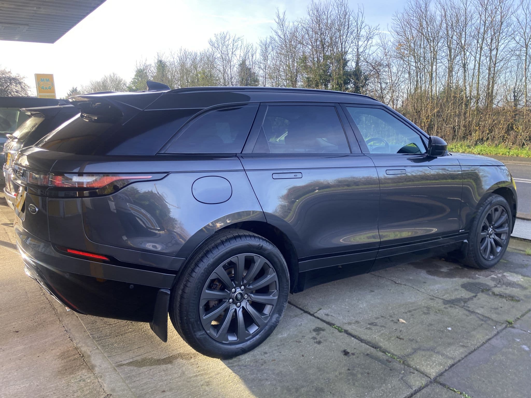 SOLD Range Rover Velar R Dyanmic SE 2 0 Petrol 8 Speed Automatic 2018