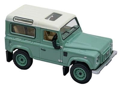 Defender 90 - Heritage / Grasmere Green