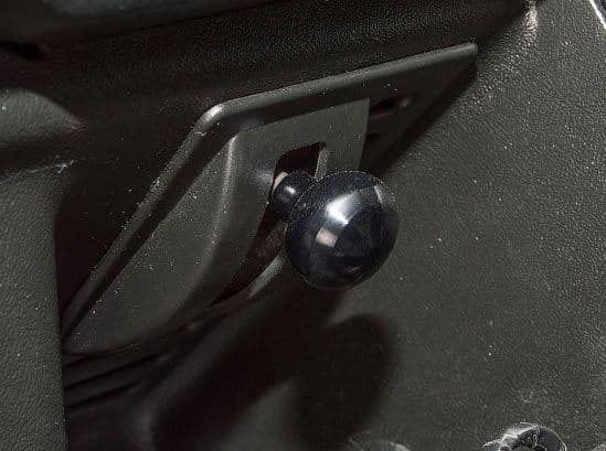 Defender Black Anodised Aluminium Single Vent Knob - DA8947