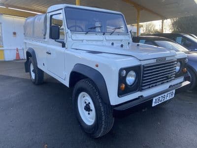 Land Rover Defender 110 Pick Up 2.5 Petrol with LPG Conversion 2000