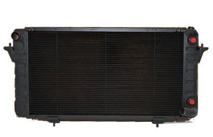 Range Rover Classic / Discovery V8 3 9i Manual 89 - 98 Radiator - ESR75