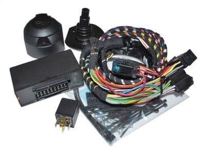 Range Rover L322 - 13-pin socket, harness & control unit module (YWC000840)