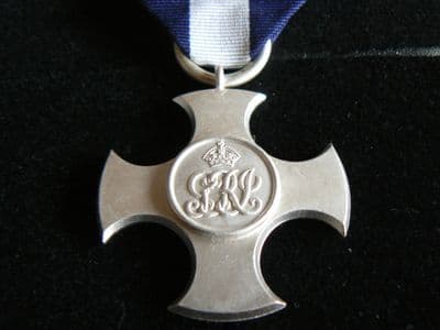 DISTINGUISHED SERVICE CROSS GV FULL SIZE REPLACEMENT COPY MEDAL