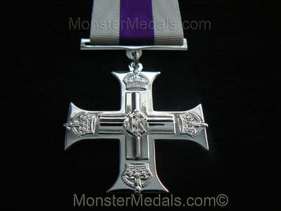 MILITARY CROSS FULL SIZE REPLACEMENT COPY MEDAL GV