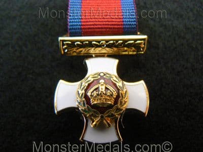 MINIATURE DISTINGUISHED SERVICE ORDER DSO ELIZABETH II EIIR