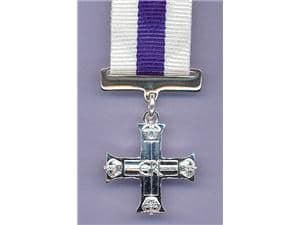 MINIATURE MILITARY CROSS GVI
