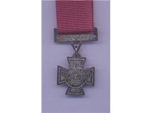 MINIATURE VICTORIA CROSS