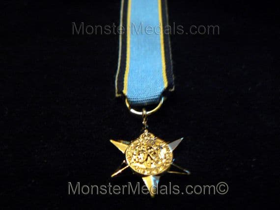 MINIATURE WW2 AIR CREW EUROPE STAR