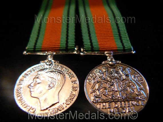 MINIATURE WW2 DEFENCE MEDAL