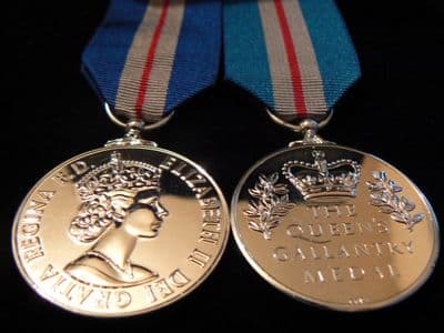 QUEENS GALLANTRY MEDAL EIIR FULL SIZE REPLACEMENT COPY MEDAL