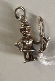 21D BEAUTIFUL VINTAGE SILVER GNOME CHARM