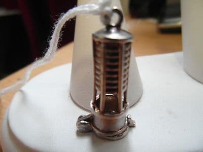 489E VINTAGE STERLING SILVER OPENNING MINERS SAFETY LAMP CHARM/PENDANT