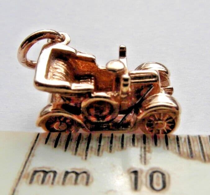 9ct gold charm of a old vintage traditional car suitable for a bracelet