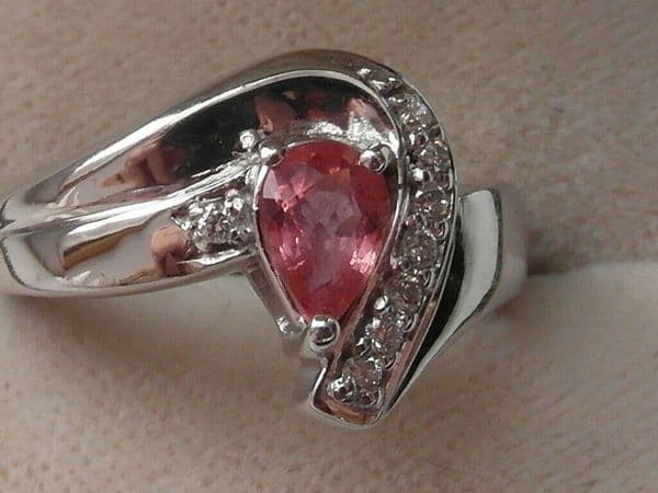 Q120 Ladies 18ct whie gold 1/2 carat solitaire Pink Sapphire and Diamond ring