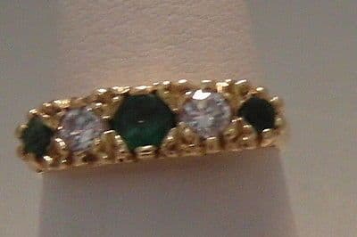 Q125 VINTAGE LADIES 18CT GOLD EMERALD AND 0.25CT DIAMOND CLUSTER RING SIZE M