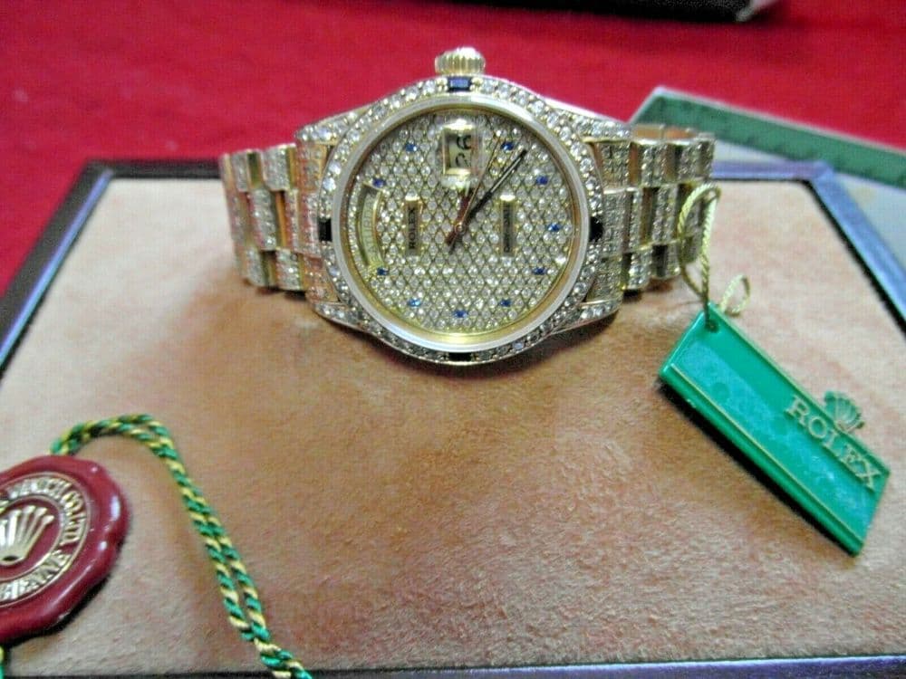 SOLD Mens solid 18ct gold day date diamond encrusted president