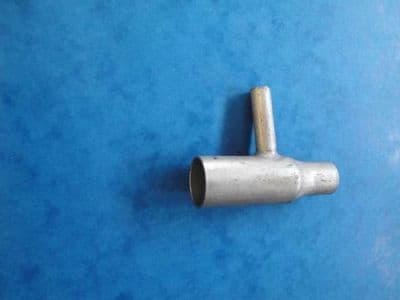 GENUINE TRIUMPH BREATHER PIPE CONNECTOR 83-1610 1970-73 T100R TR6 TROPHY T120