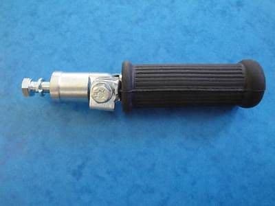 GENUINE TRIUMPH BSA REAR FOOTREST 83-7600 1971-83 A65 T120 TR6 TIGER TR7 T140