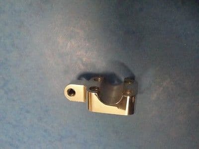 GENUINE TRIUMPH FRONT FORK SPINDLE CAP R/H  T120V T140 BONNEVILLE T150 T160