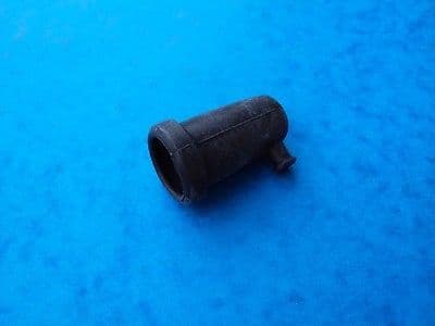 GENUINE TRIUMPH OIL PRESSURE SWITCH RUBBER COVER T100 T120 T140