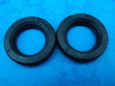 GENUINE TRIUMPH TIMING COVER POINTS OIL SEAL X 2  70-4568  T90 T100 T120 T140