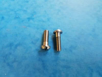 TRIUMPH CRANKCASE INNER SCREW  E 5232  BSF  1963-68    6T TR6 T120 BONNEVILLE