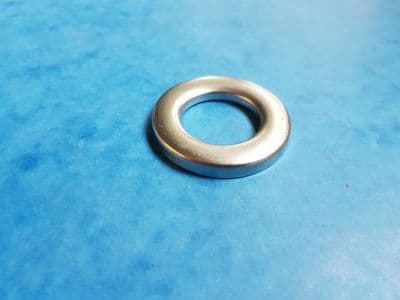 TRIUMPH FRONT WHEEL BEARING DUST COVER W 583 1946-55 5T TR5 T100 6T T110
