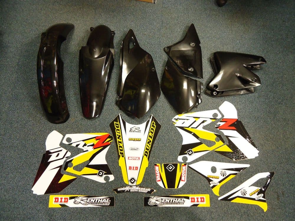 New DRZ 400 S E SM 0017 PTS3 Graphics & Plastic Kit DRZ400 Black Plastics