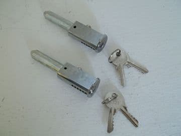 Tessi Round Chrome Pins (PAIRS)