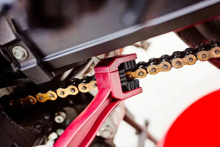 Motorcycle chain maintance
