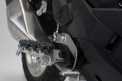 EVO footrest kit Kawasaki Versys 1000 (11-)/ 650 (14-)/ X 300 (16-) FRS.08.112.10102