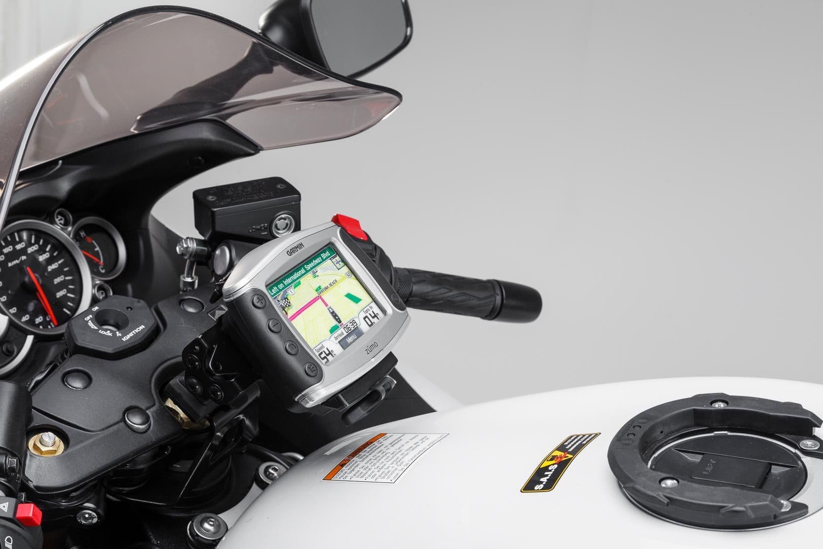 GPS mount for cockpit Black Suzuki GSX 1300 R Hayabusa 99 GPS 05 646