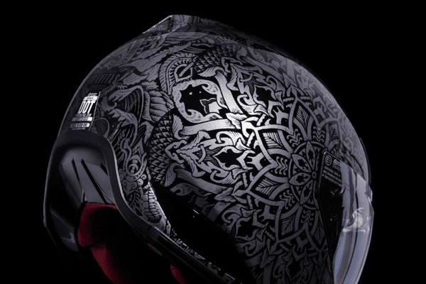 Icon Domain Helmet Gravitas incl RST Silver Visor