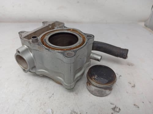 Cilindro Y Pistón Honda Dylan 125, Honda Sh 125 (01-12)