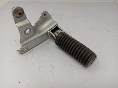 Estribera Izquierda Con Soporte Yamaha Tmax 500 (01-07)
