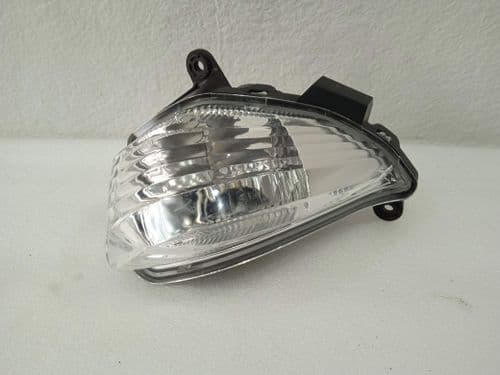 Intermitente Delantero Derecho Suzuki Burgman 125 200 (2015-2017)