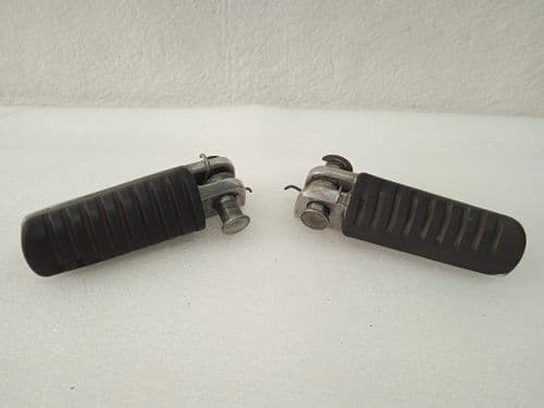 Juego Estriberas Delanteras Kawasaki ER6-N 650 2009 - 2012