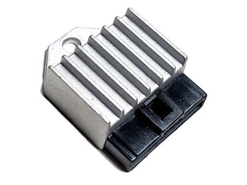 Regulador corriente Yamaha DT 50 (2003-2006)