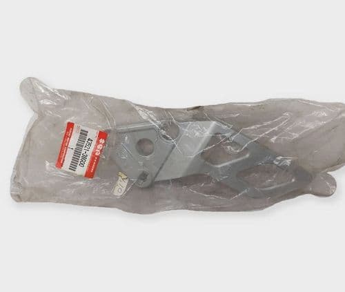 Soporte Estribera Delantera Izquierda Suzuki Gsf Bandit / S 650