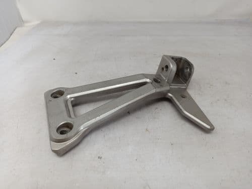 Soporte Estribera Trasera Derecho Suzuki Gsf Bandit 400