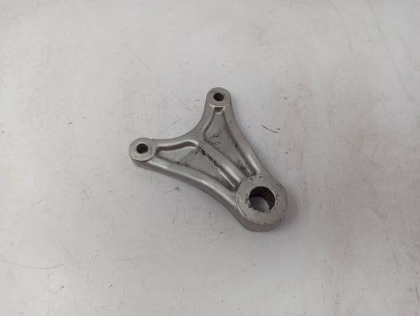 Soporte Pinza Freno Trasero Suzuki Gs E 500 1989 - 2000