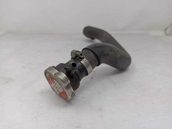 Tapón Radiador Con Soporte Y Tubería Suzuki Burgman 250 2003 - 2006