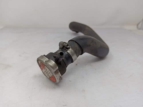 Tapón Radiador Con Soporte Y Tubería Suzuki Burgman 250 (03-06), 400 (03-05)